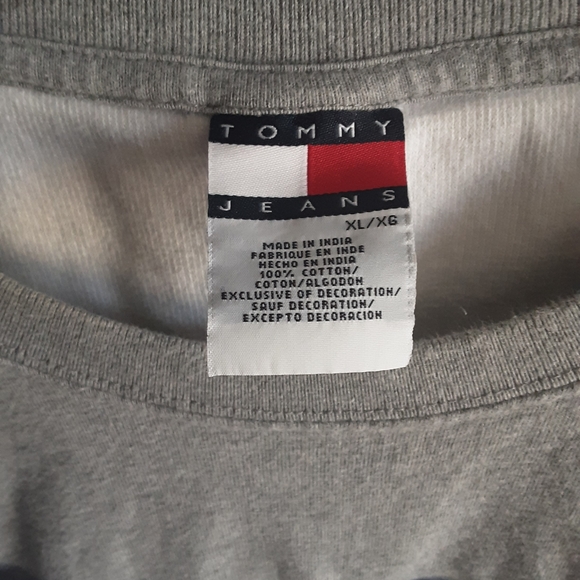 Tommy Hilfiger t-shirt - Picture 3 of 3